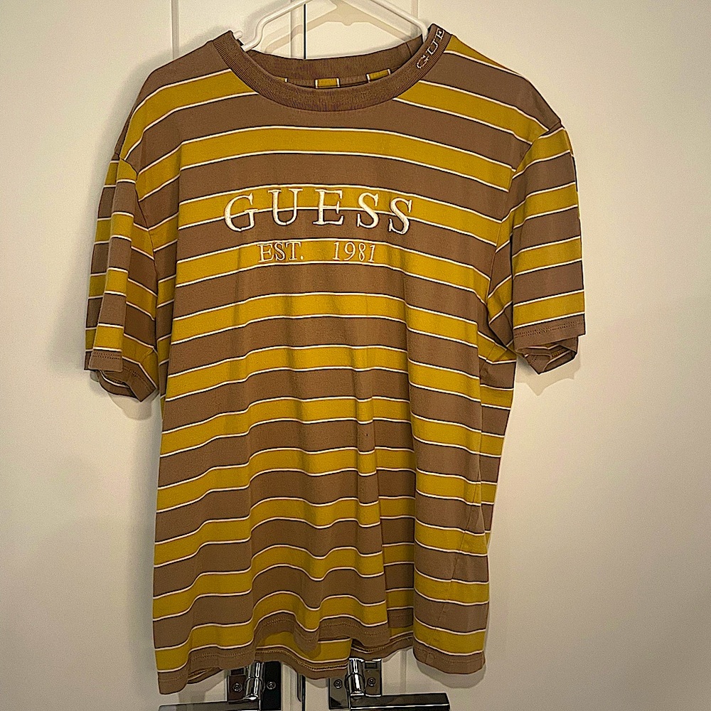 Large Yellow/Brown Stripped Guess T-Shirt
